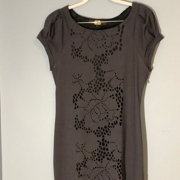 Eva Franco (4) Die Cut Dress - Picture 2 of 6